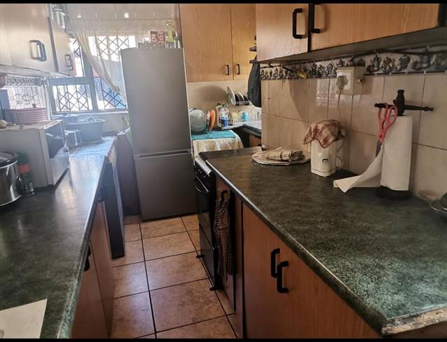 2 BEDROOM HOUSE FOR SALE IN MEREWENT